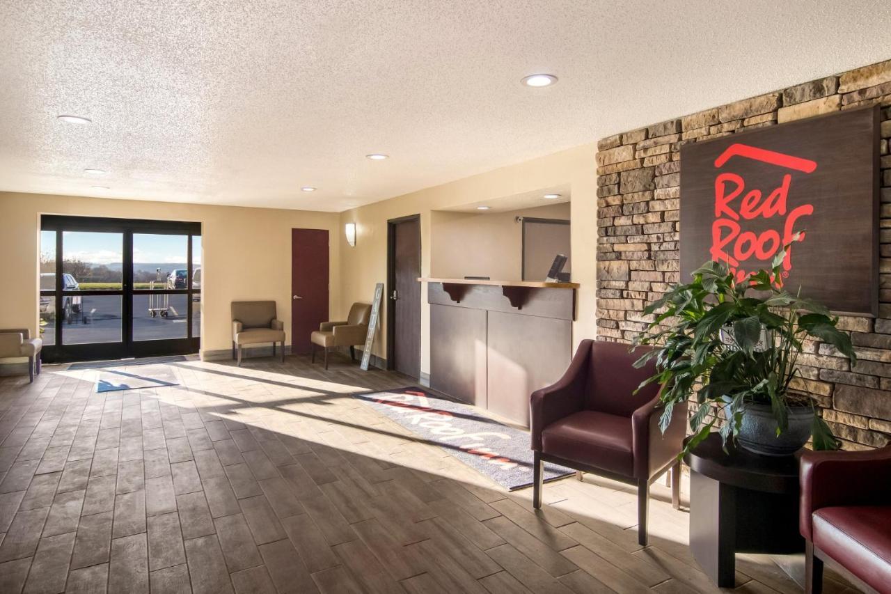 Red Roof Inn Greensburg Exterior photo
