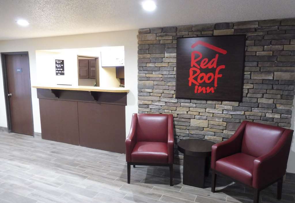 Red Roof Inn Greensburg Interior photo
